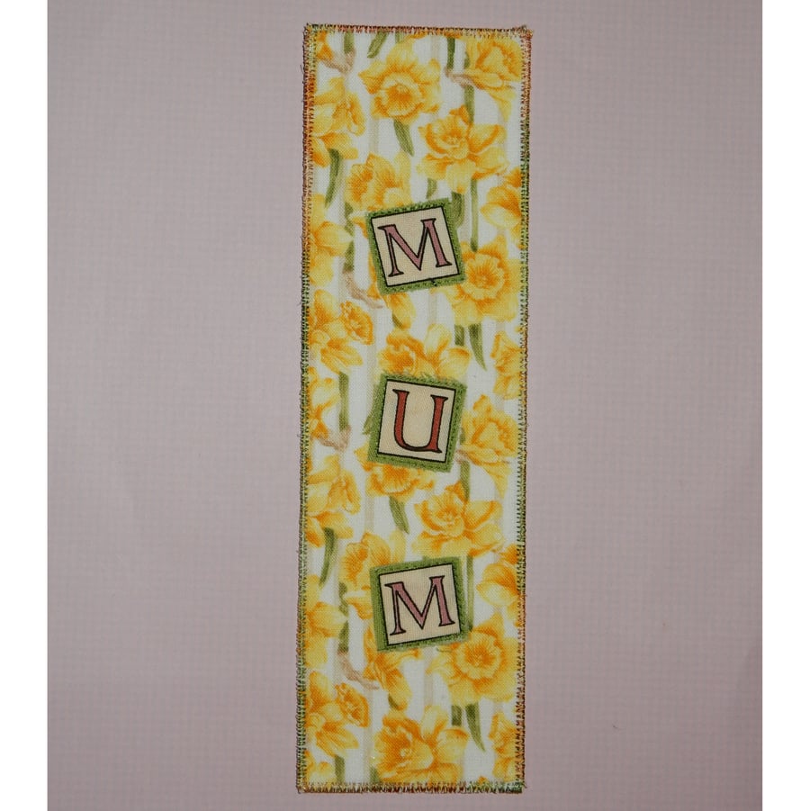 Bookmark Mum with daffodils