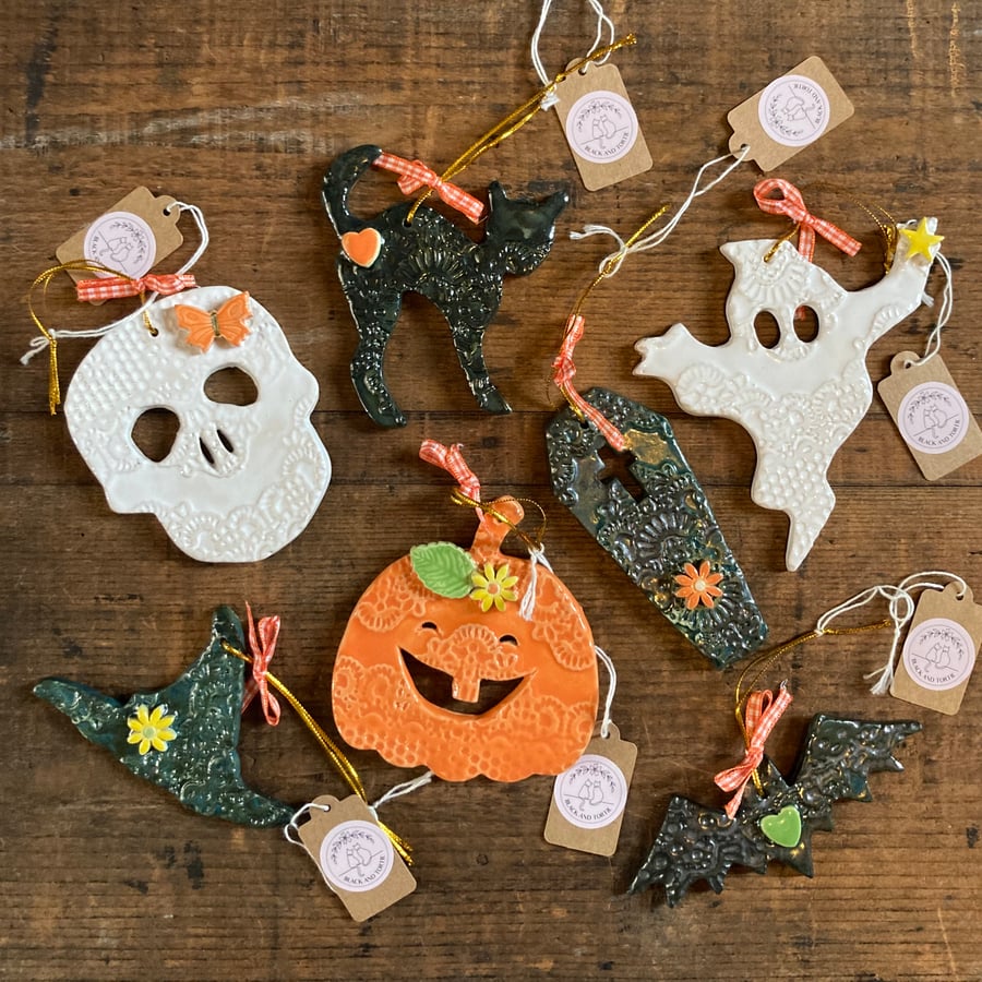 Ceramic Halloween hanging decorations 
