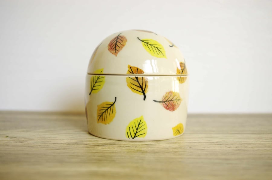 Small Lidded Storage Jar - Autumn Beech Leaves