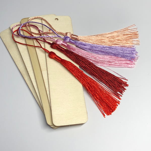 5 wooden bookmark blanks and flower colour tassels