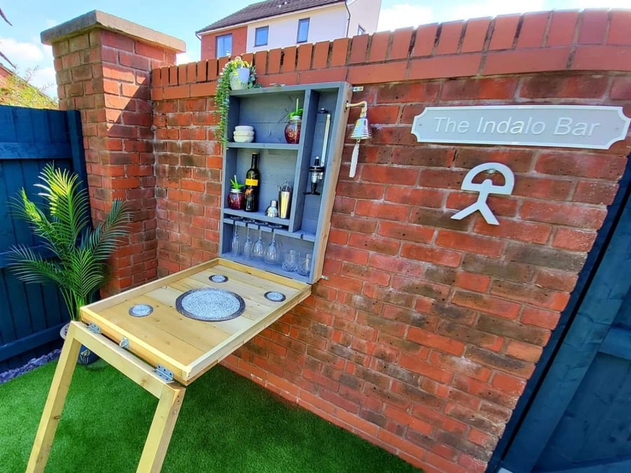 Drop down table wall bar 