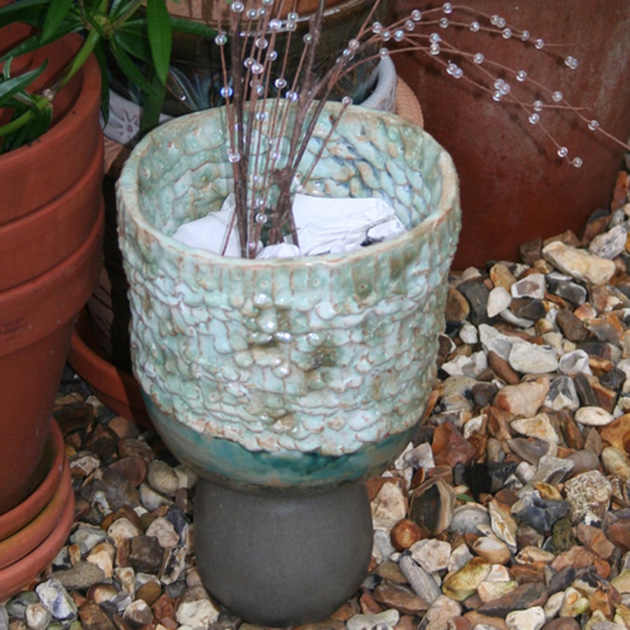 CUSTOMER ORDER DO NOT BUY Textured ceramic green pot