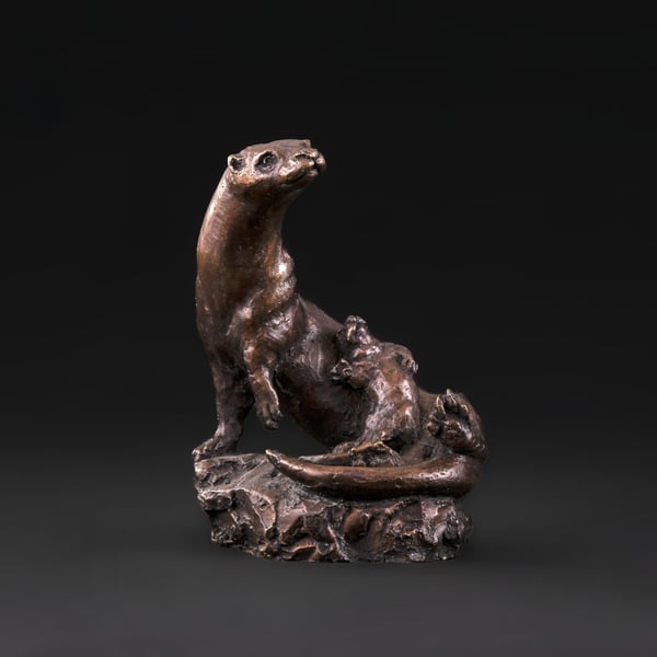 Foundry Bronze Otter and Cub Animal Statue Small Bronze Metal Sculpture