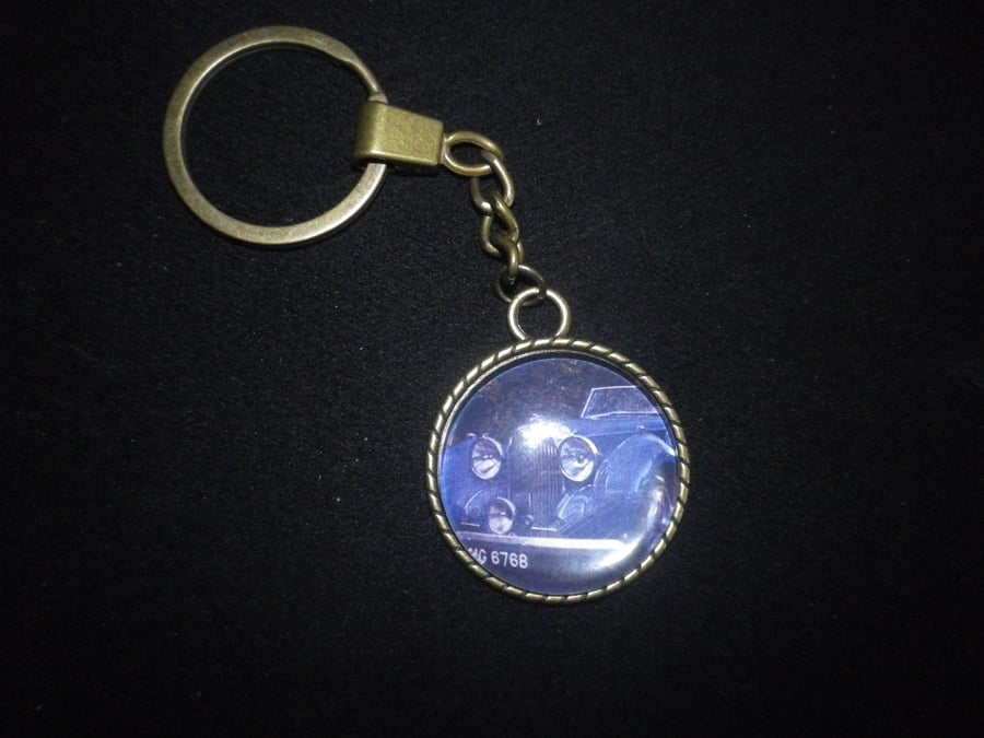 1937 Lagonda convertible keychain,great car,30mm (1.25") image , vintage 1167