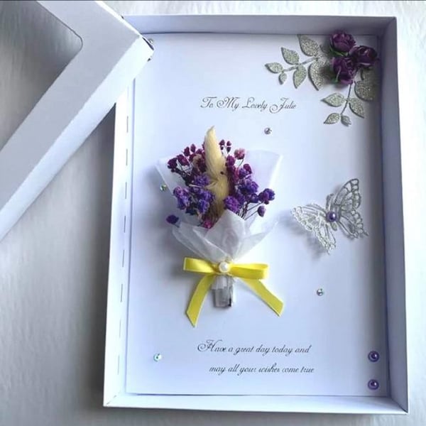 Handmade Dried Flower Birthday Card: Personalized Bouquet C025