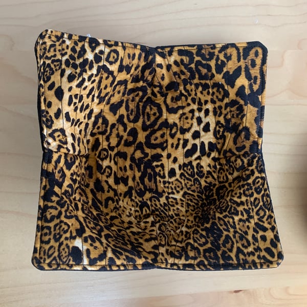 Animal Print Fabric Quilted Reversible Bowl Cosy