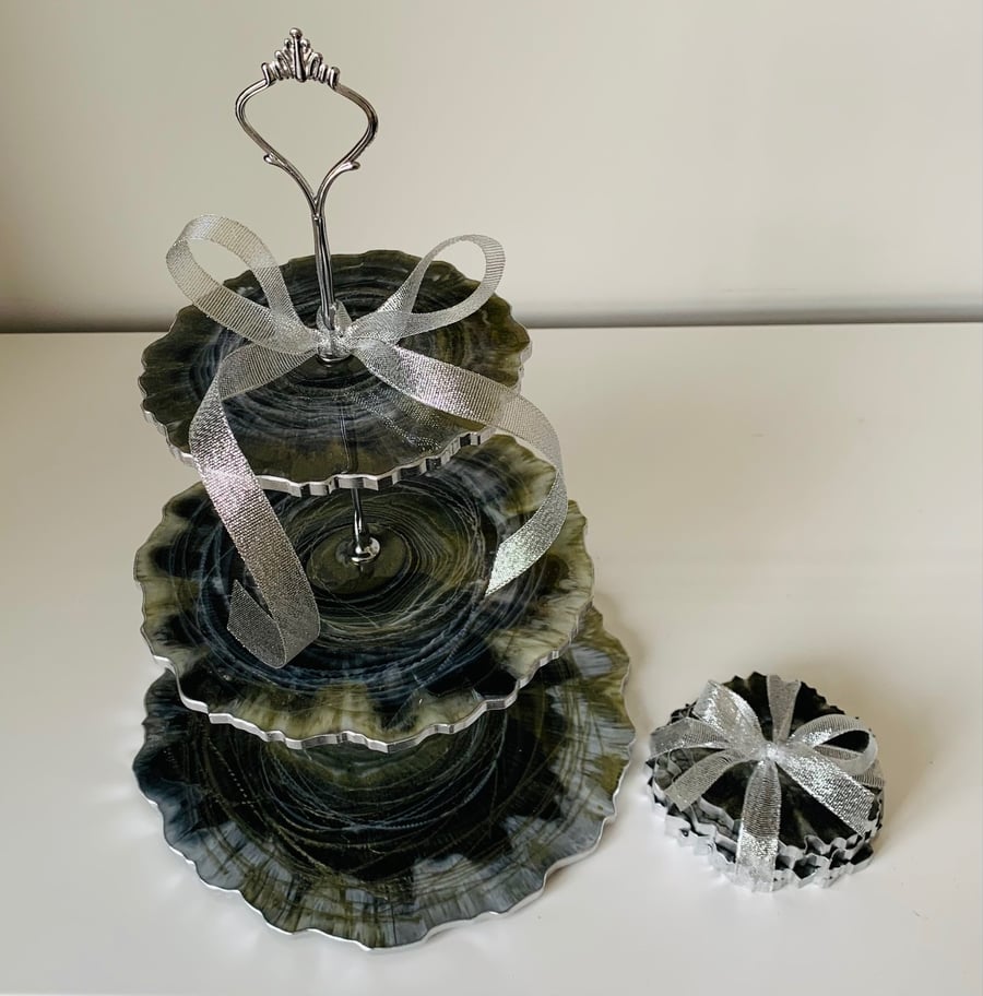 Resin Three Tiers Cake  Stand
