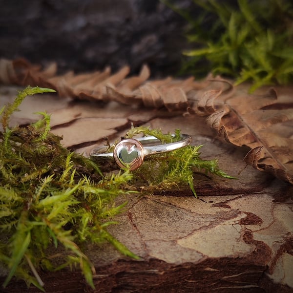 Silver ring with applique heart