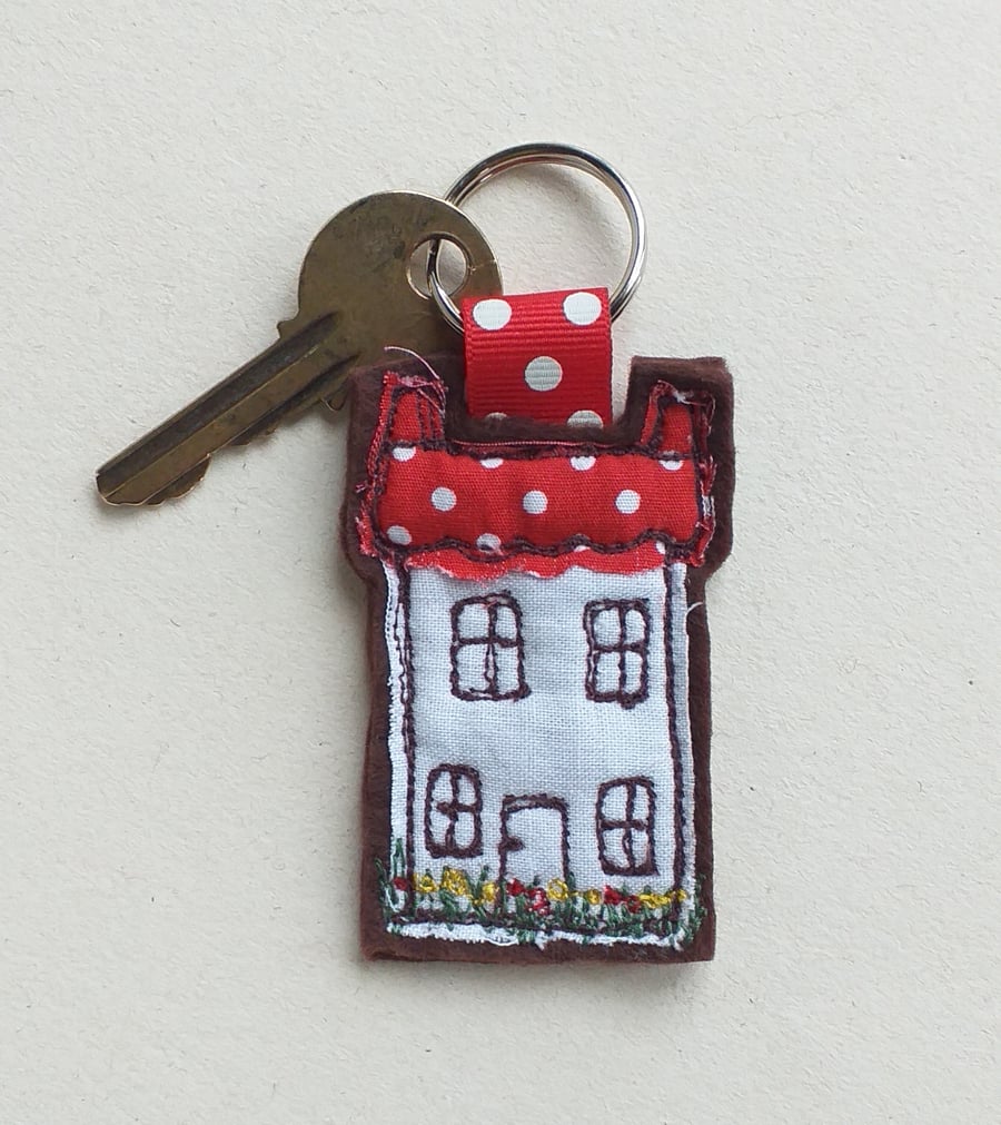 Little House Felt Key Ring