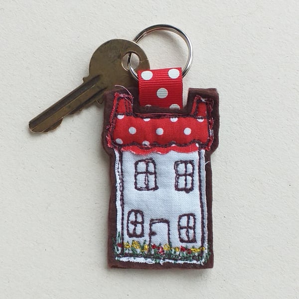 Little House Felt Key Ring