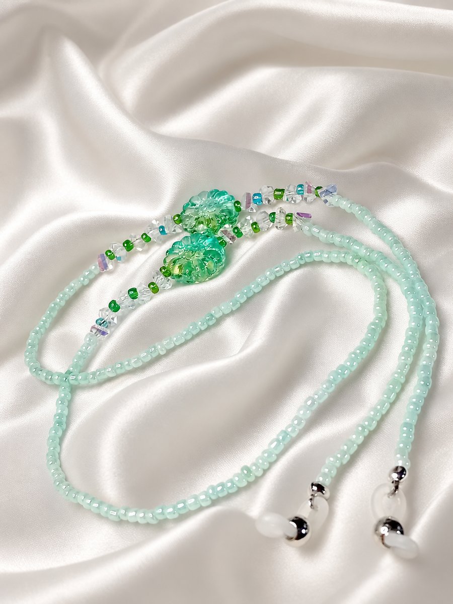 Pastel Green & Glass Eye Glass Chain