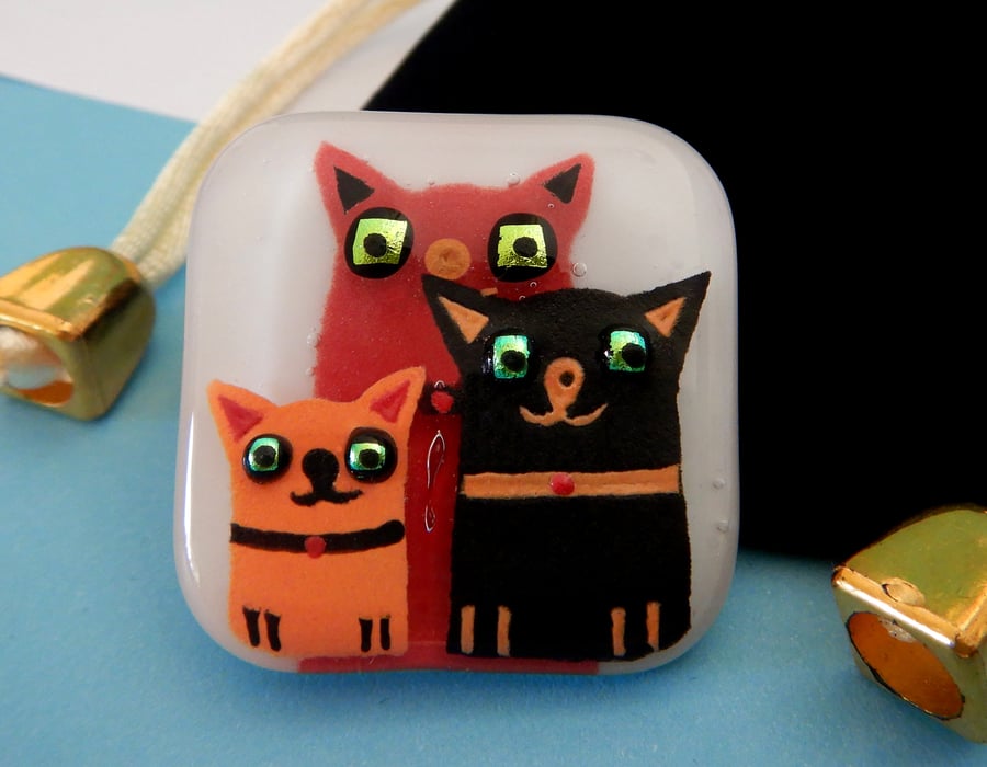 Handmade Fused Glass 'Cats' Brooch