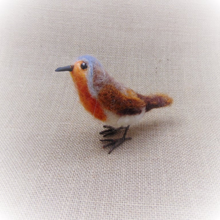 Christmas Robin Ornament, Rustic Winter Ornament, Soft Robin Figurine, Fibre Art
