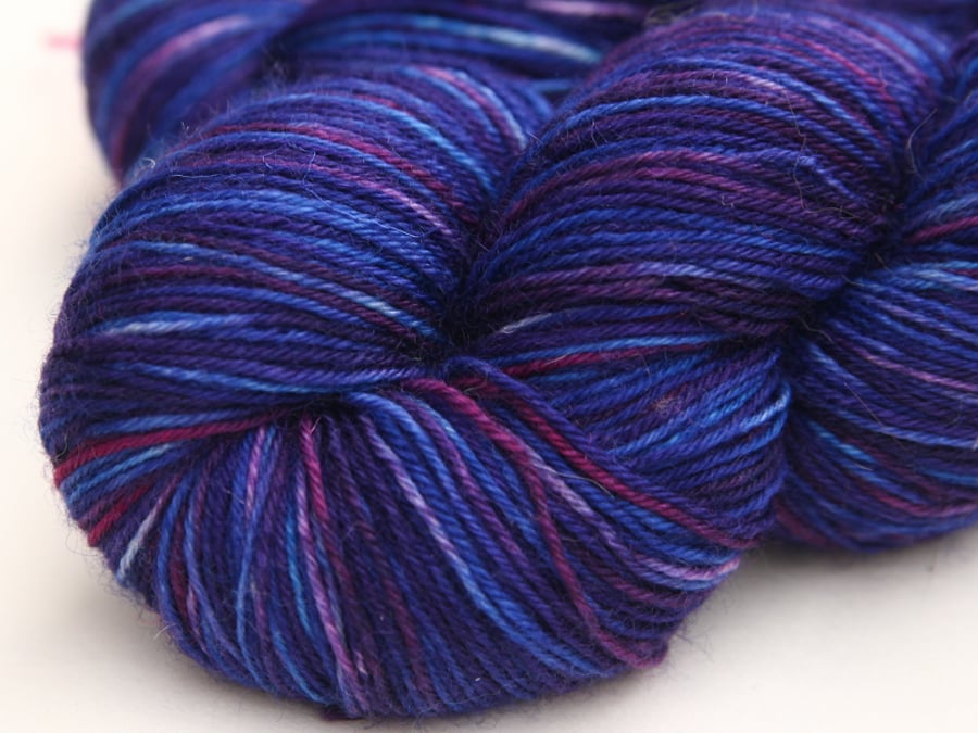 SALE Darkness - Superwash Bluefaced Leicester 4-ply yarn