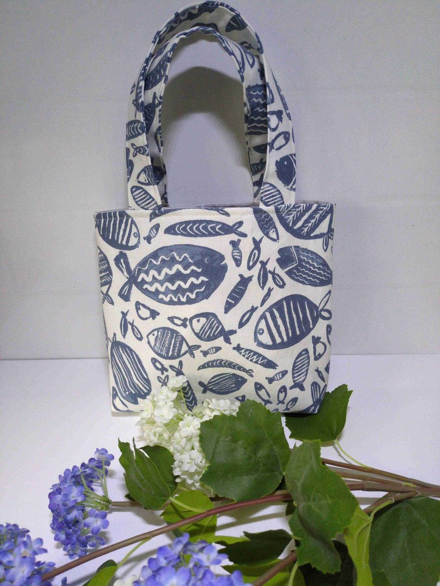 Mini tote. Lunch bag. Coastal. Child's bag. Cruise.