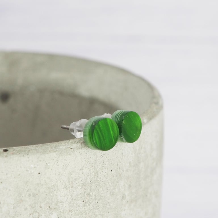 Titanium posts - Small pearly green dot stud earrings - Hypoallergenic