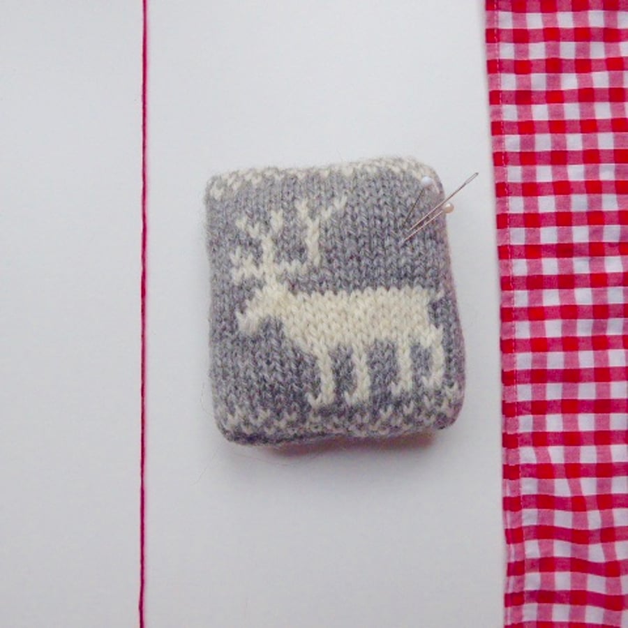 Reindeer pincushion, knitted pincushion, Fair Isle pincushion, pin tidy,