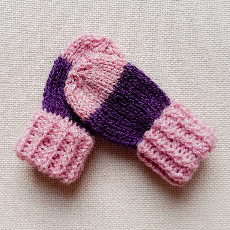 KNITTING PATTERN PDF Colour Block Baby Mittens 