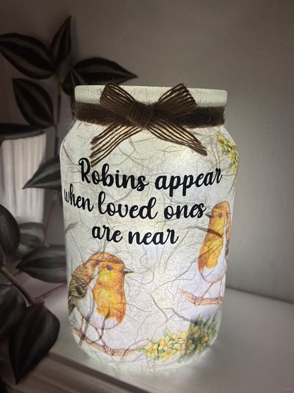 Beautiful Robin light jar, Robins appear when loved ones are near 