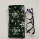 Snowflake Print Quilted Fabric Glasses Case