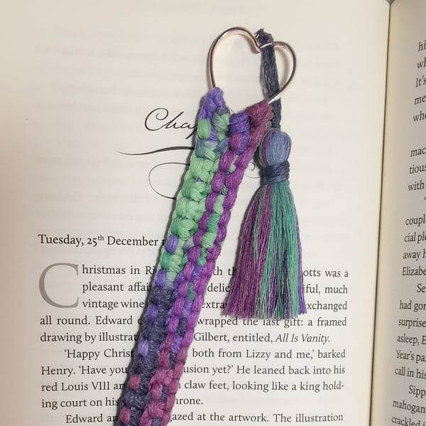 Bookmark, Handmade macrame boho - purple, heart
