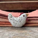 Little Hen - Embroidered Brooch