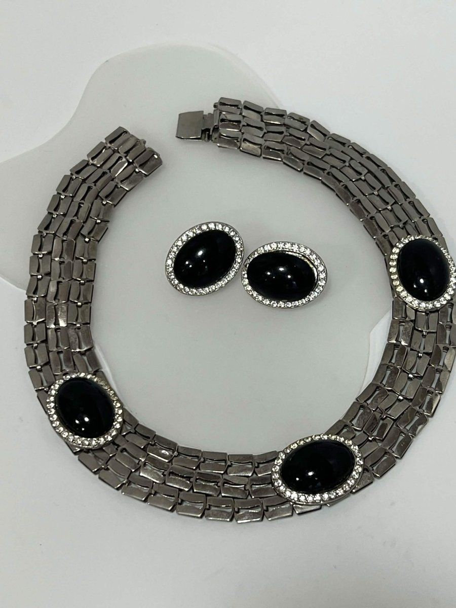 1980s Black Cabochon Rhinestone Necklace and Earrings Set