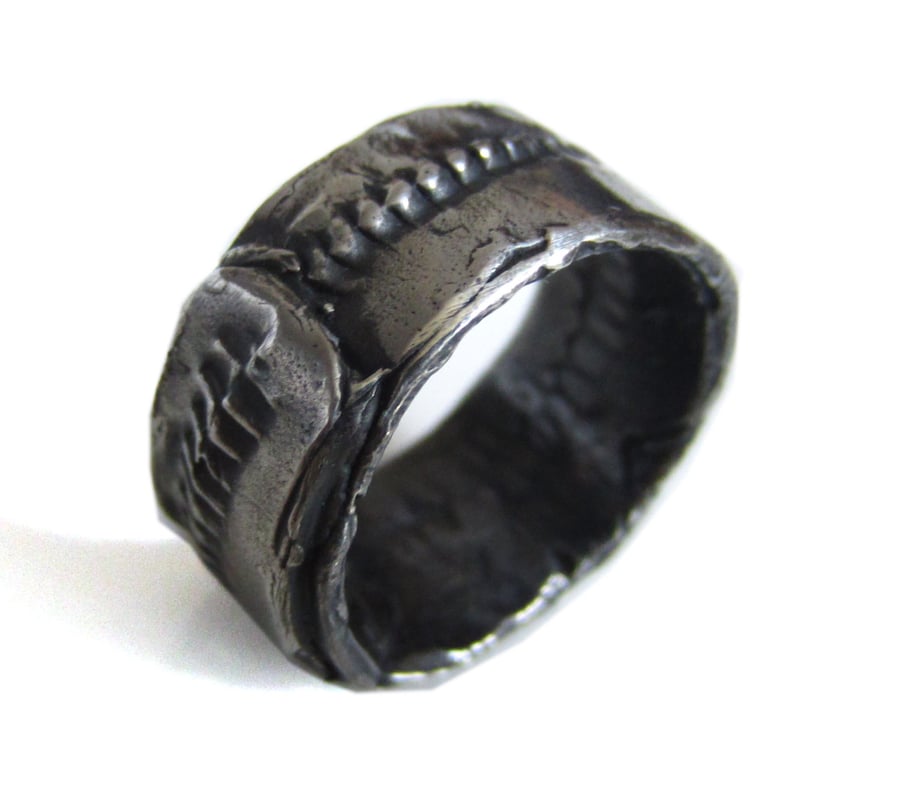 Men's oxidized sterling silver wedding ring, handmade jewellery with a sle