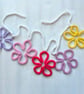 Pretty daisy flower knitted wire garland