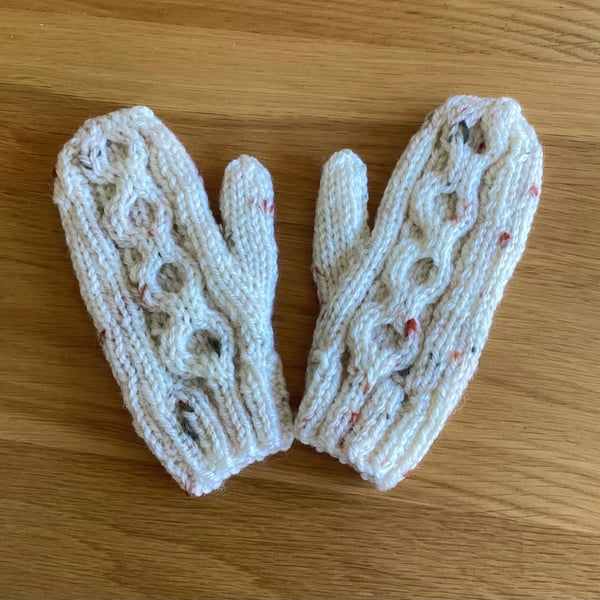 Aran knitted child mittens 3-5 years