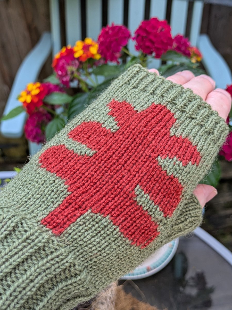 Leaf Cut-Out Wool Knit Fingerless Gloves