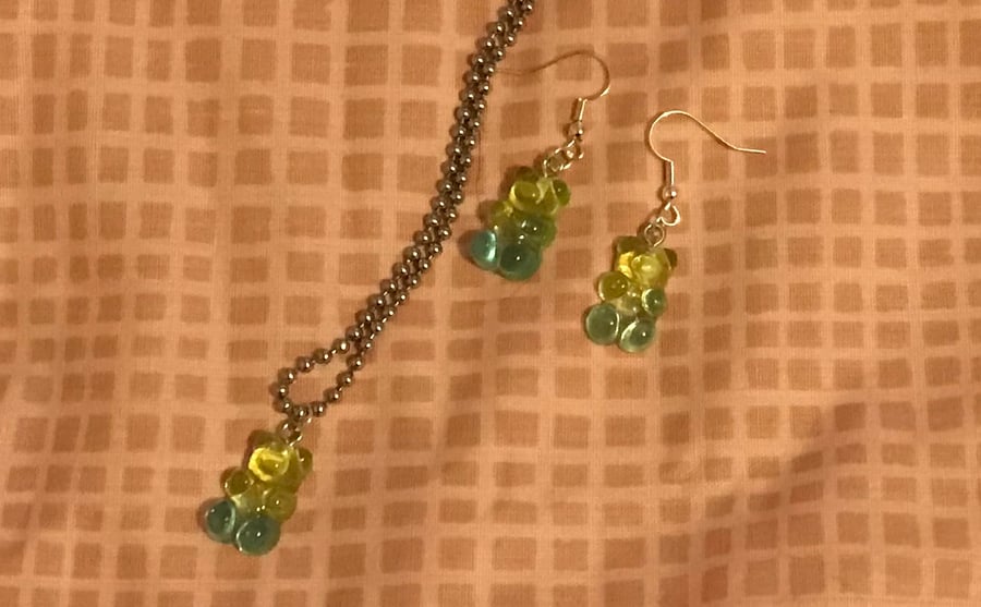 Minty gummy bear earrings and necklace set