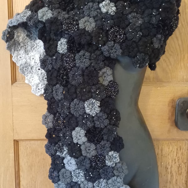 Crochet flower scarf
