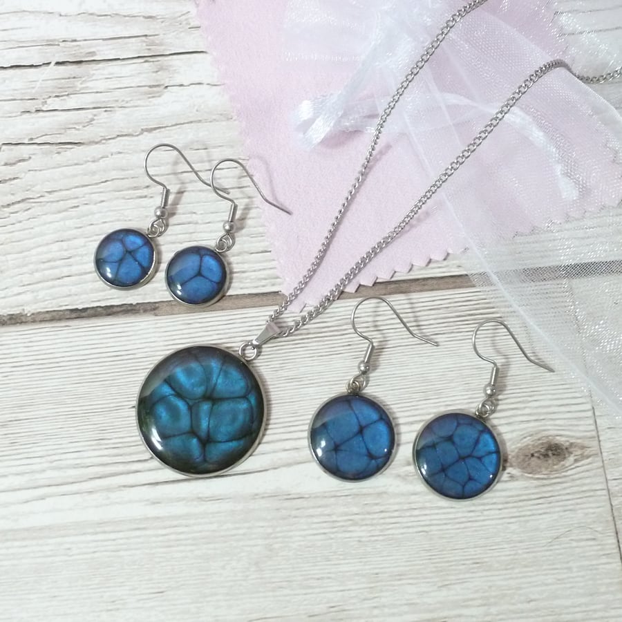 Deep Blue enamel and resin pendant and dangle earring set