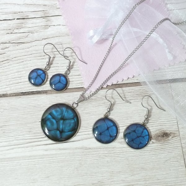 Deep Blue enamel and resin pendant and dangle earring set