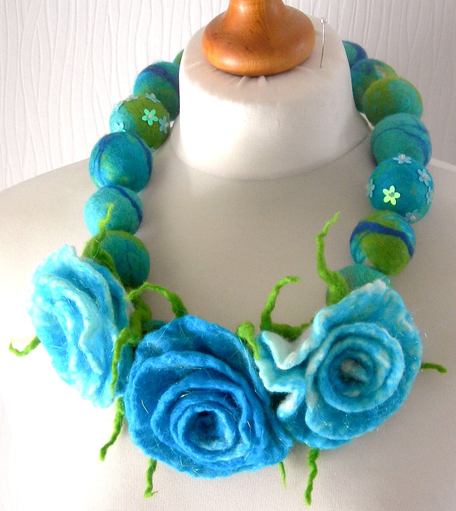 SALE.......  Hand Felted, Wool Jewelry felted NECKLACE FELTED -100% WOOL MERINO