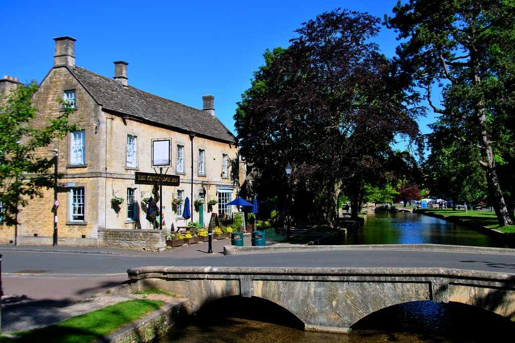Kingsbridge Inn Bourton On The Water Cotswolds Photograph Print