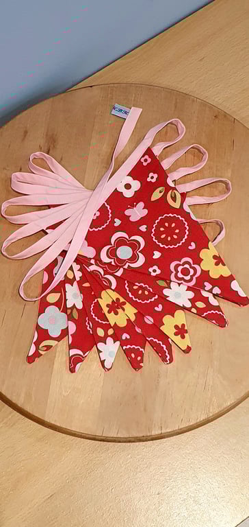 Retro Flower Bunting