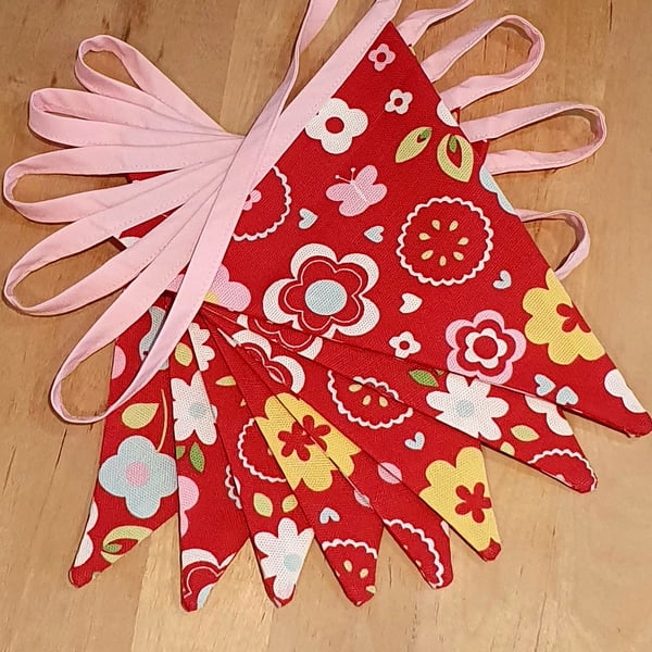 Retro Flower Bunting