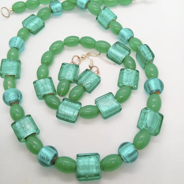 Green Glass Bead Jewellery Set, Anniversary Gift, Jewellery Gift for Her