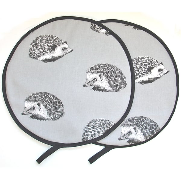 Hedgehogs Aga Hob Lid Mats Pads Covers Pair With Loops Surface Saver Grey Black