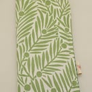 Glasses case in a classic William Morris fabric.