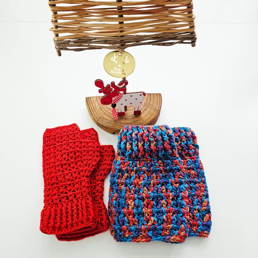 Gift Set - Red Hiking Mitts & Bright Boot Cuffs