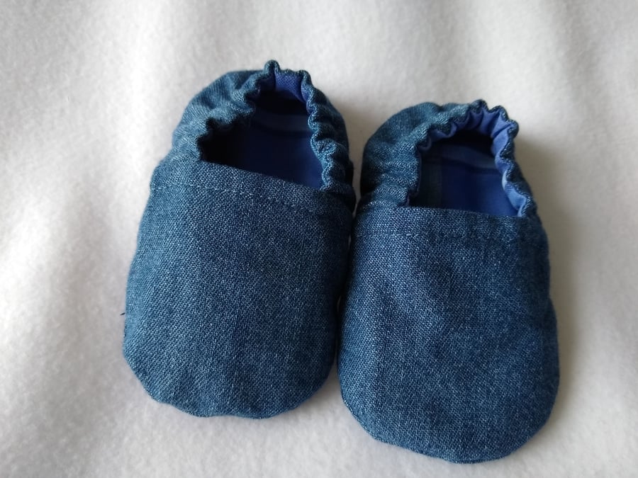 Handmade natural fabric Baby shoes or slippers  UK Size 2 to fit 6-9 months