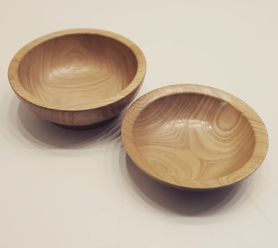 A set of two English Ash Bowls Bundle no 5