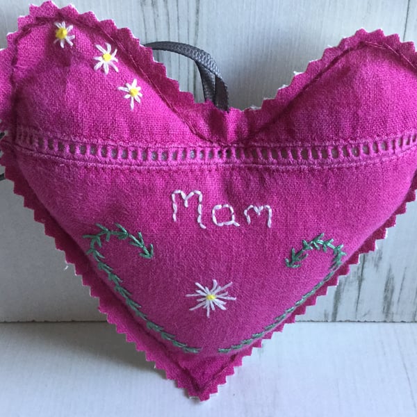 Hanging Heart for Mam Hand Embroidered with Flowers Seconds Sunday