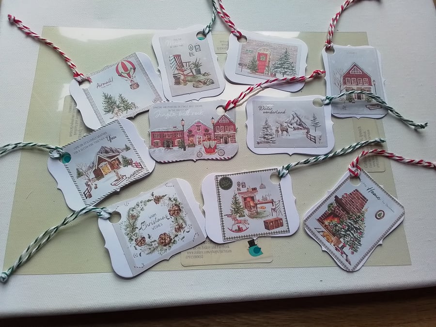 Pack of 10 Christmas gift tags. Ref 997