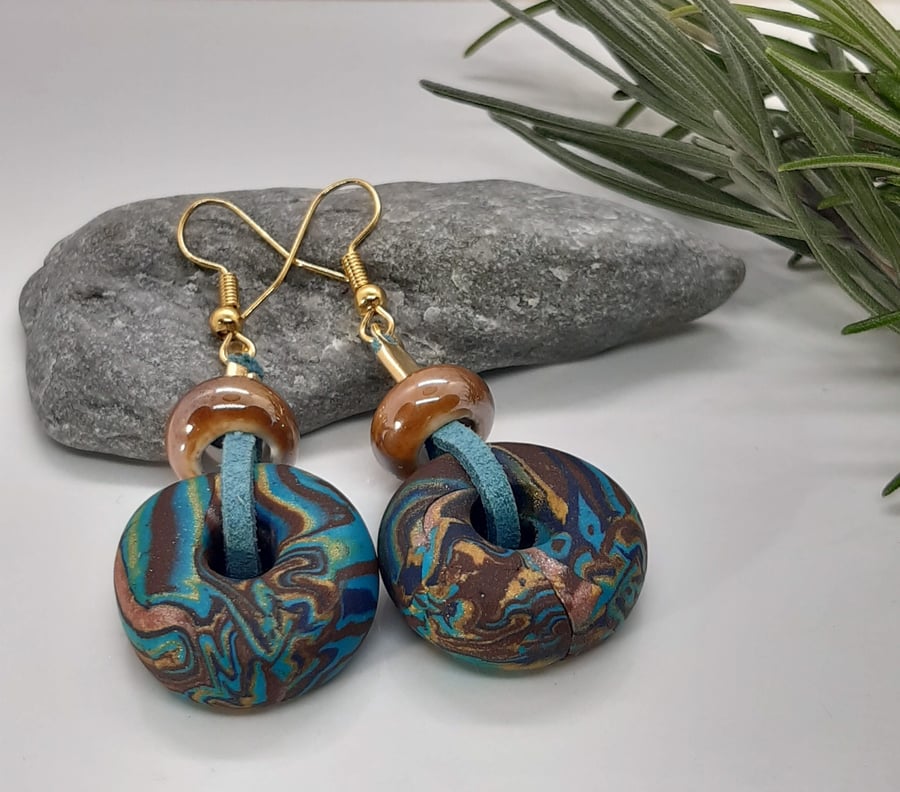Statement earrings in brown, gold and turquoise 