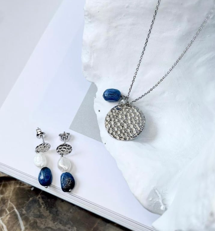 Necklace with kyanite and pearls, in 925 rhodium silver
