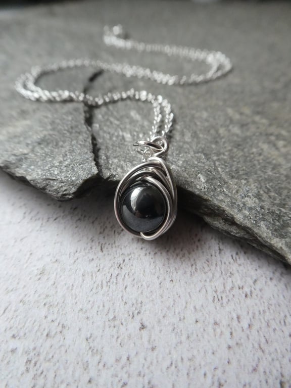 sterling silver hematite pendant, simple hematite necklace